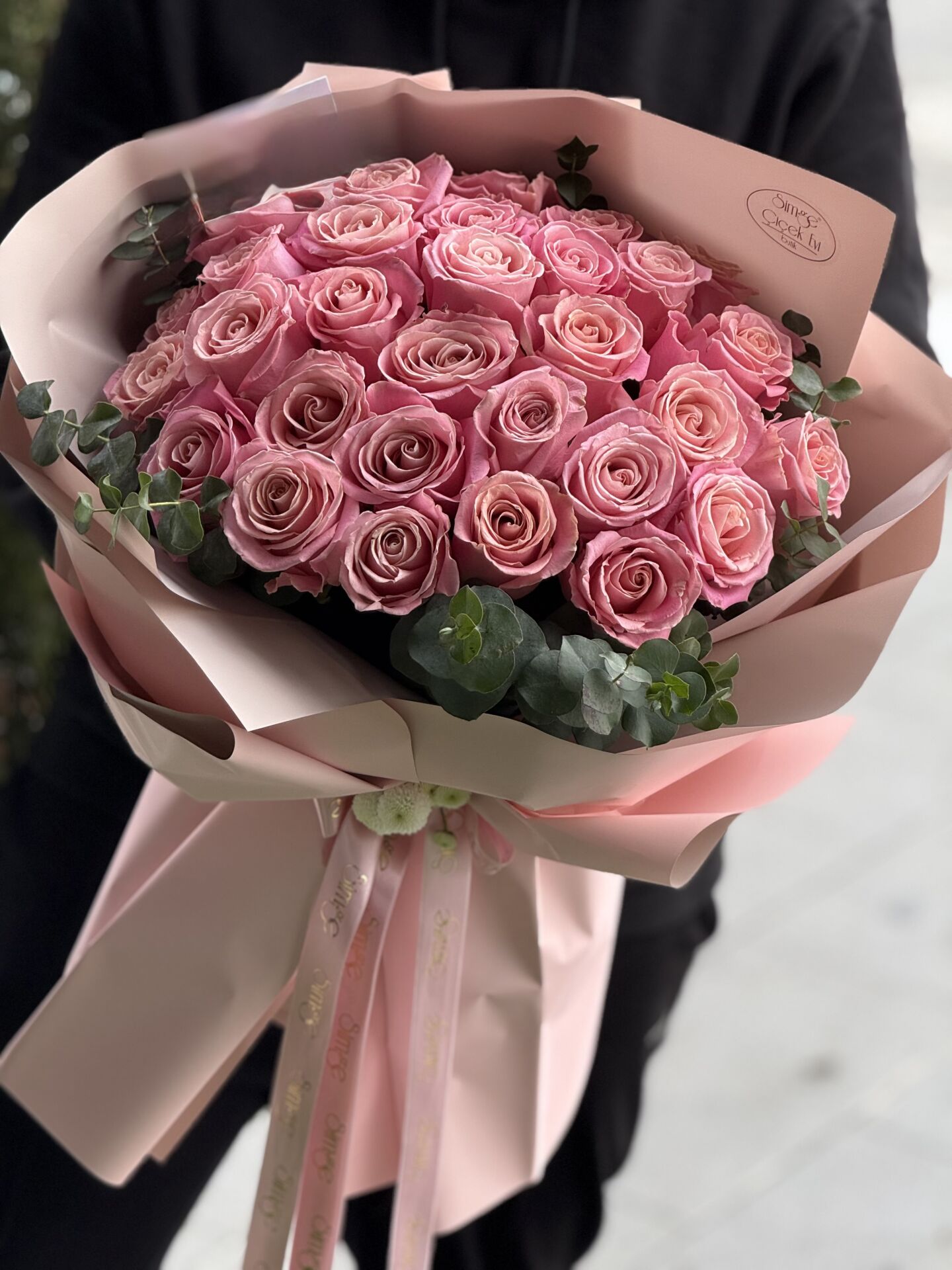 Şık ve Zarif Pembe Gül Buketi