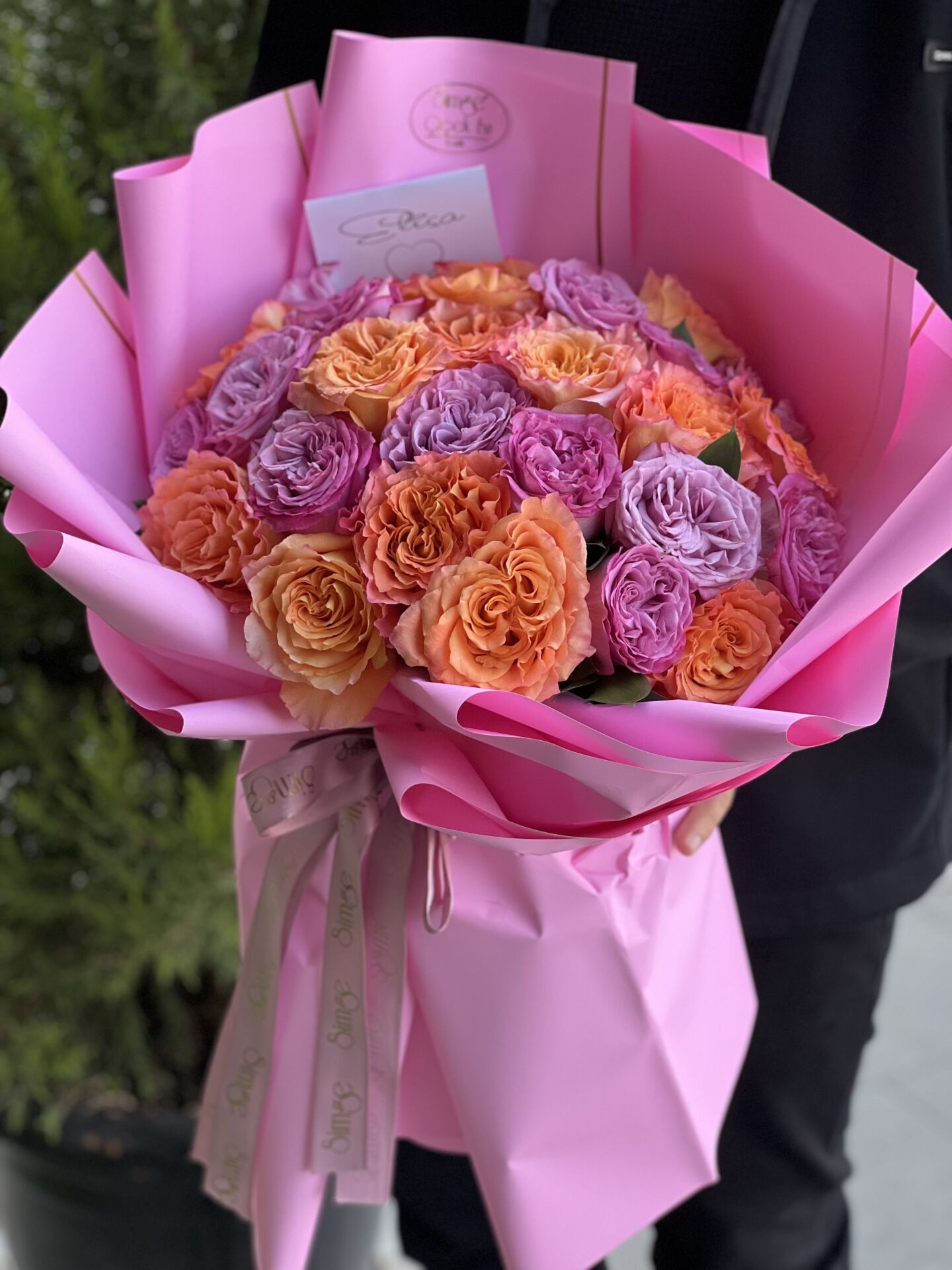 Pembe ve Turuncu Gül buketi