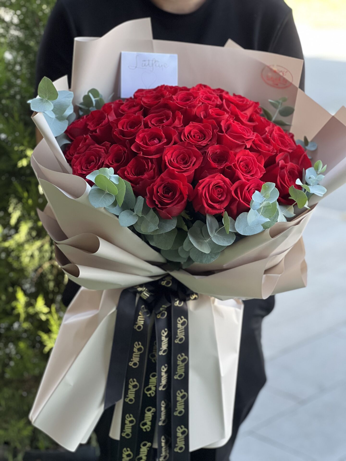 Şık Kırmızı Gül Buketi