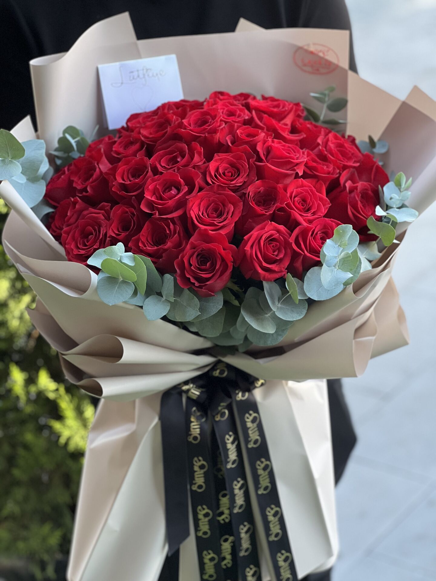 Şık Kırmızı Gül Buketi