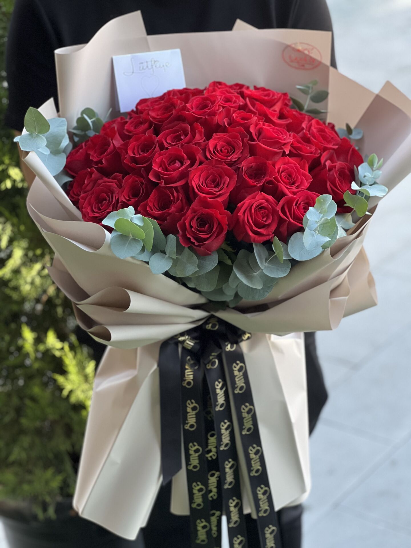 Şık Kırmızı Gül Buketi