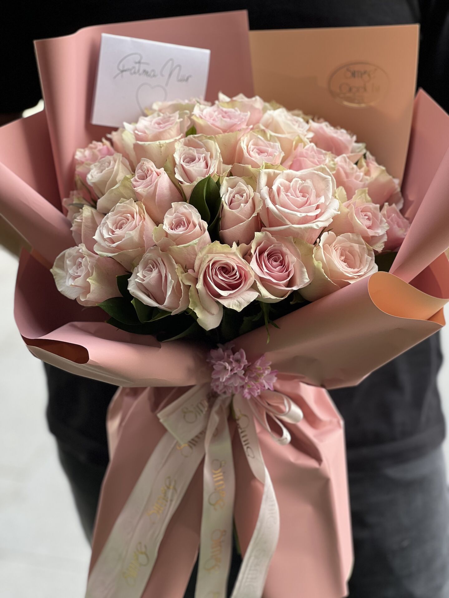 Pudra Pembe Gül Buketi