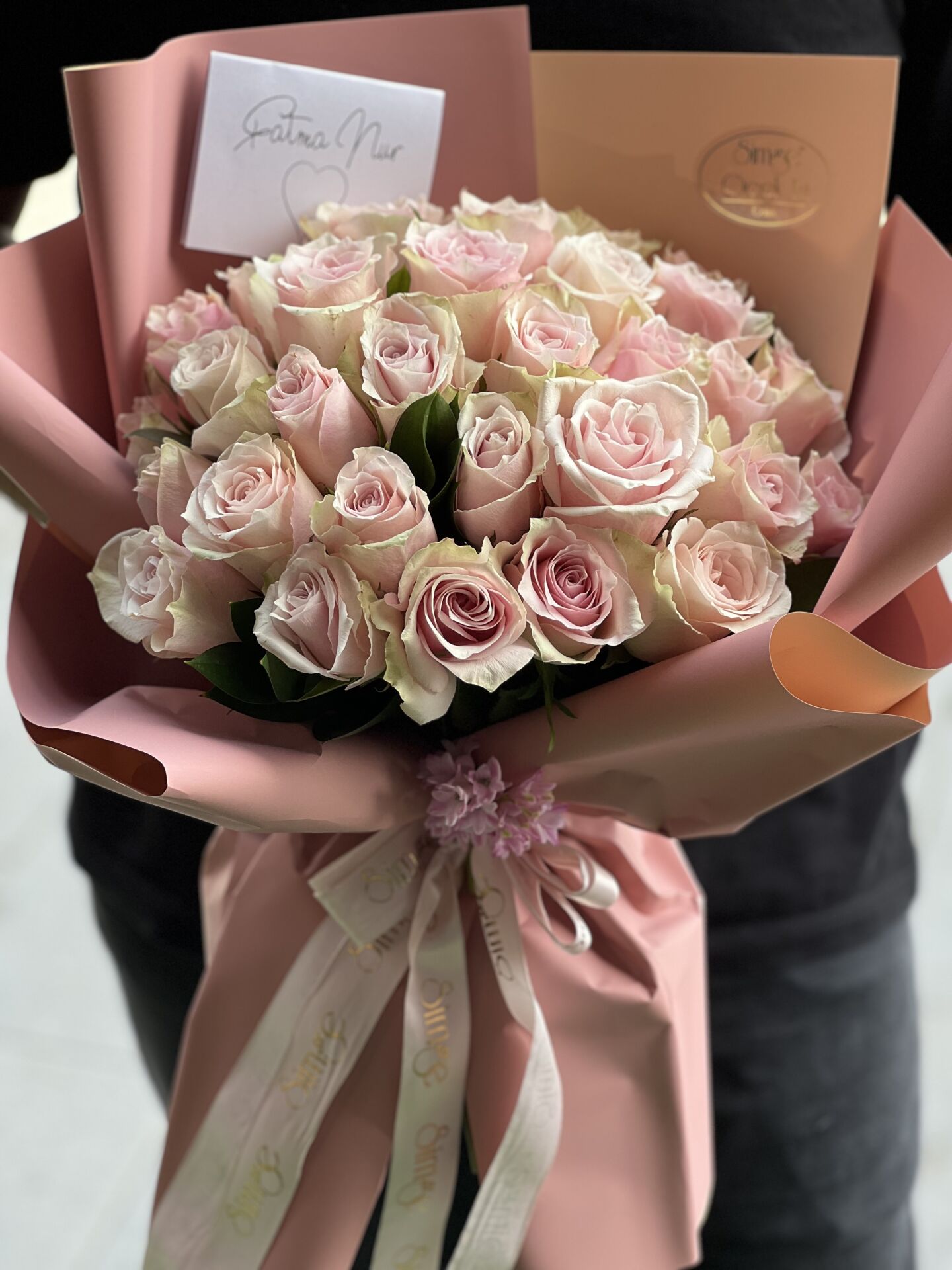 Pudra Pembe Gül Buketi