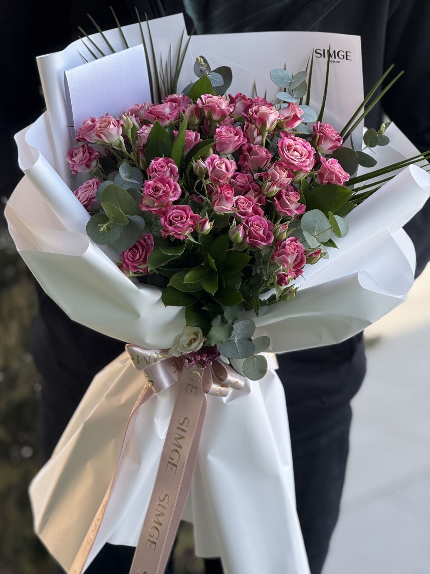 Çardak gülü buketi