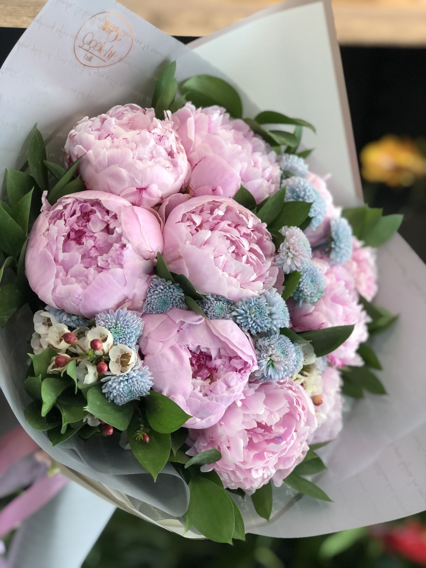 Pembe gökyüzü Şakayık Buketi