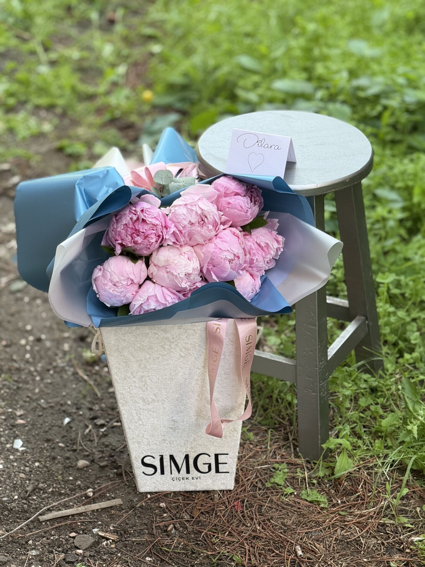 Kalbe Dokunuş Pembe Şakayık Buketi