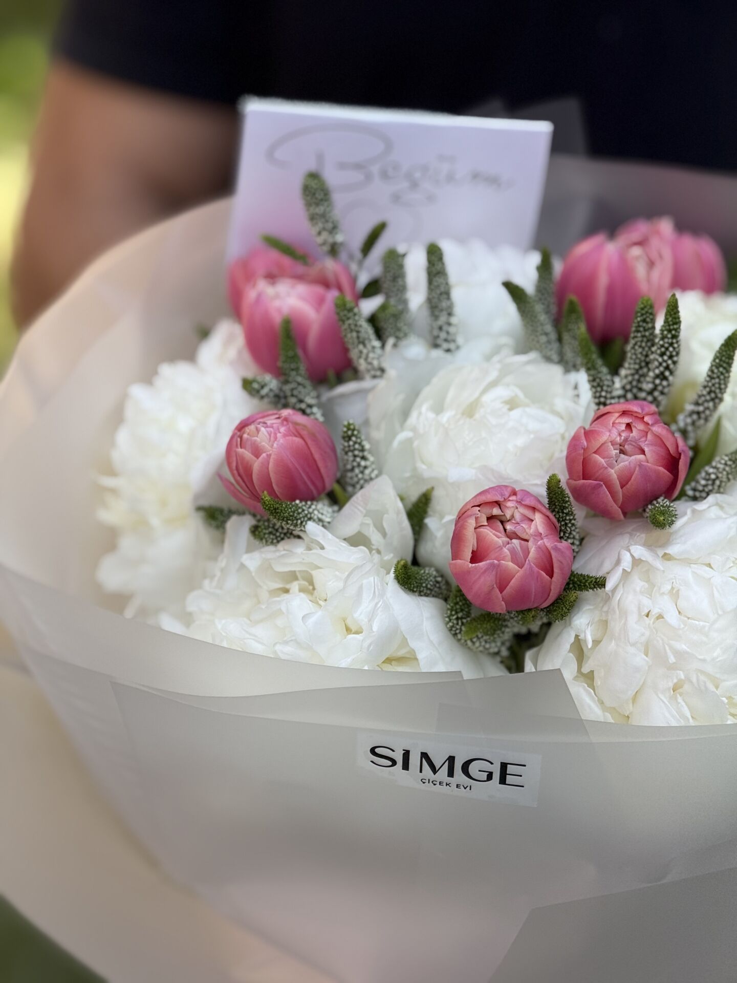 Bir Bahar Düşü Şakayık ve Lale Buketi