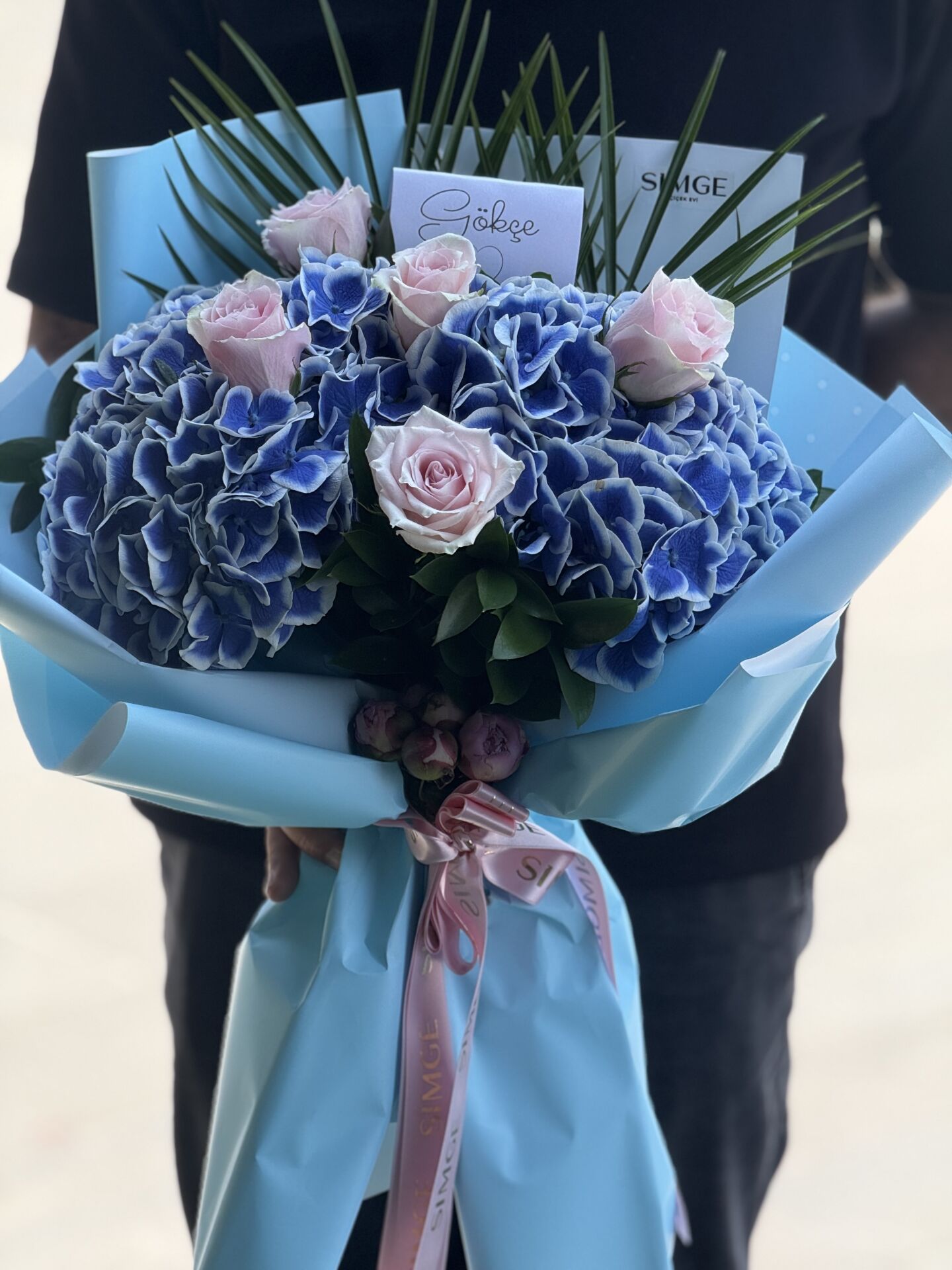 Sonsuzluk Işığı Mavi Ortanca ve Pembe Gül