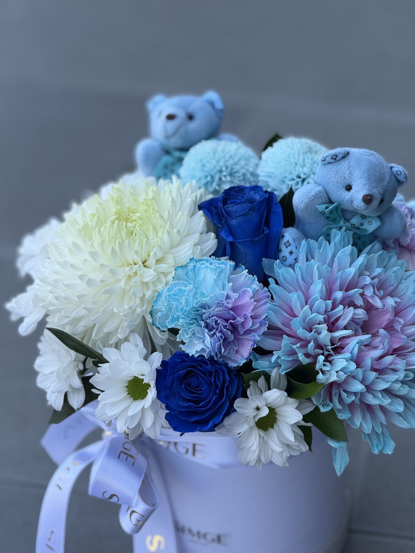 Blue Fleur Kutuda Çiçek Aranjmanı