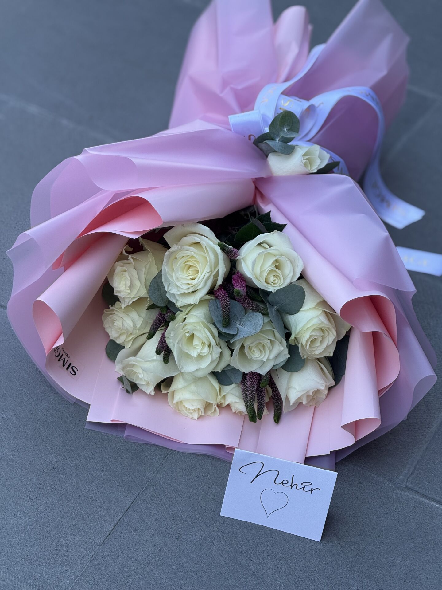 11’li Beyaz Gül Buketi