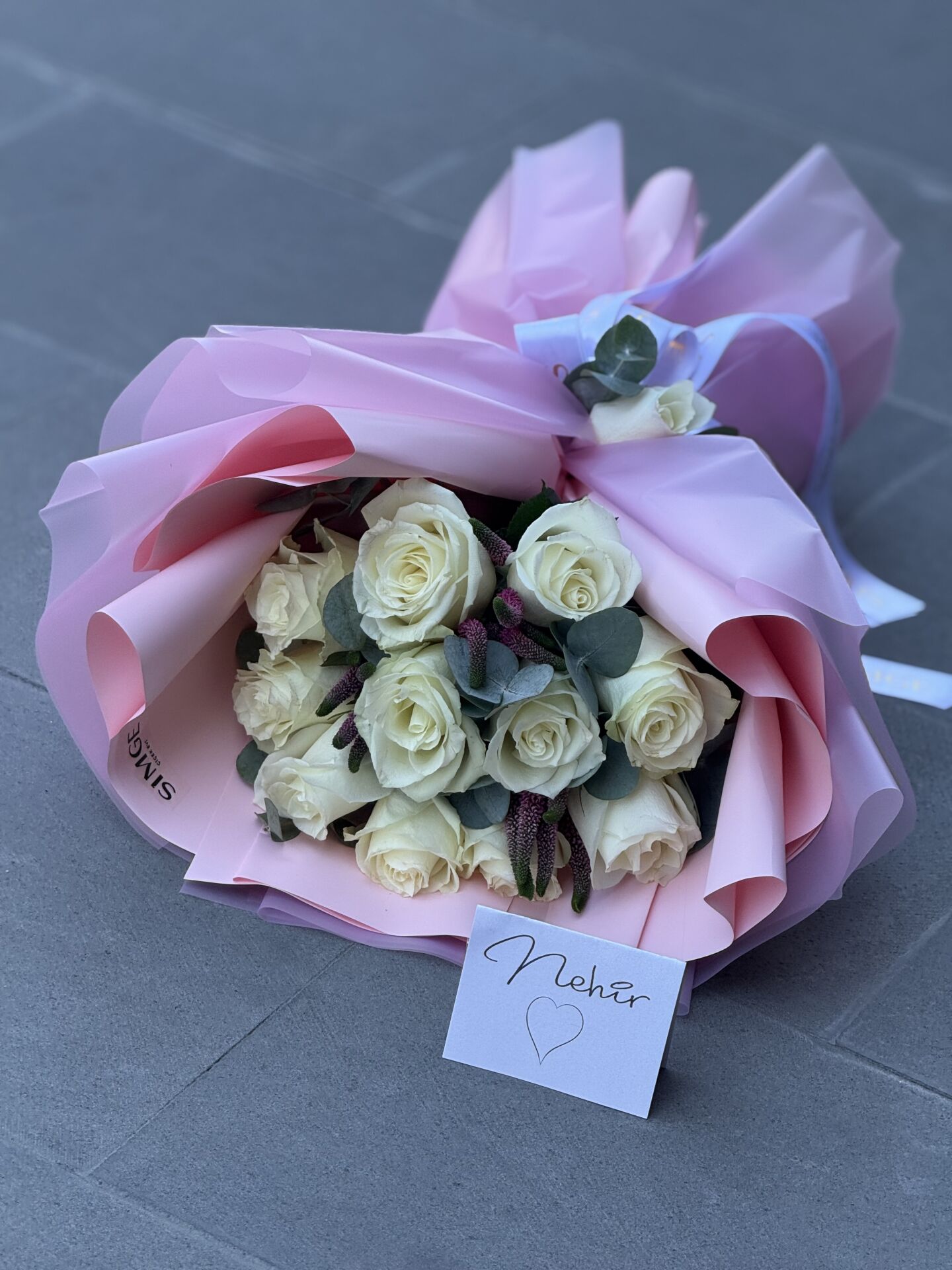 11’li Beyaz Gül Buketi