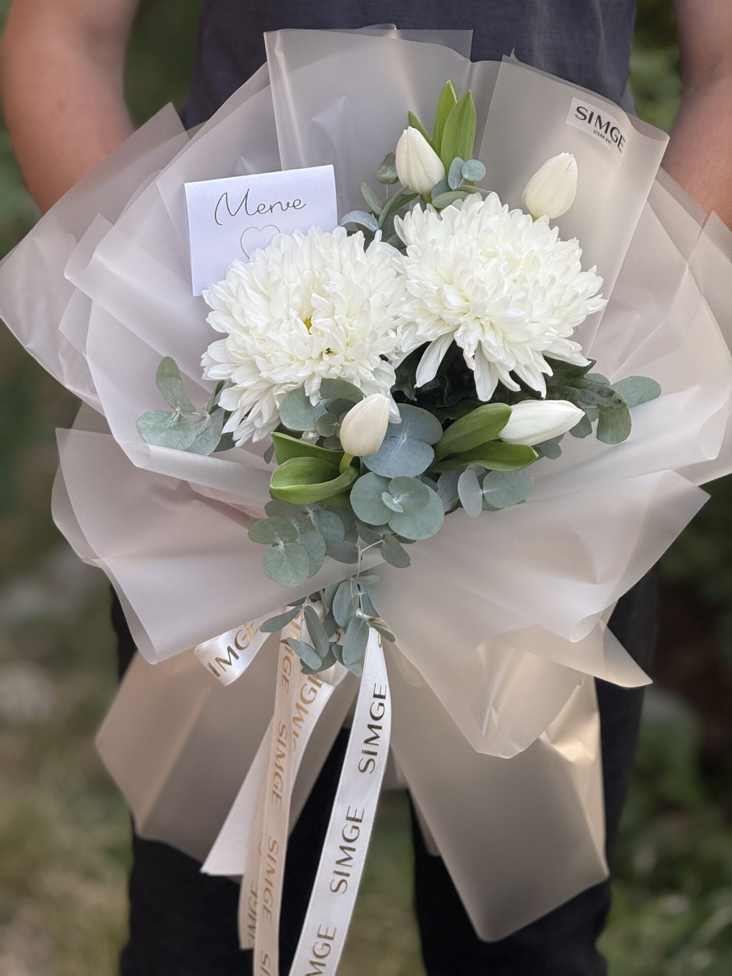 Lale ve Anastasia Buketi