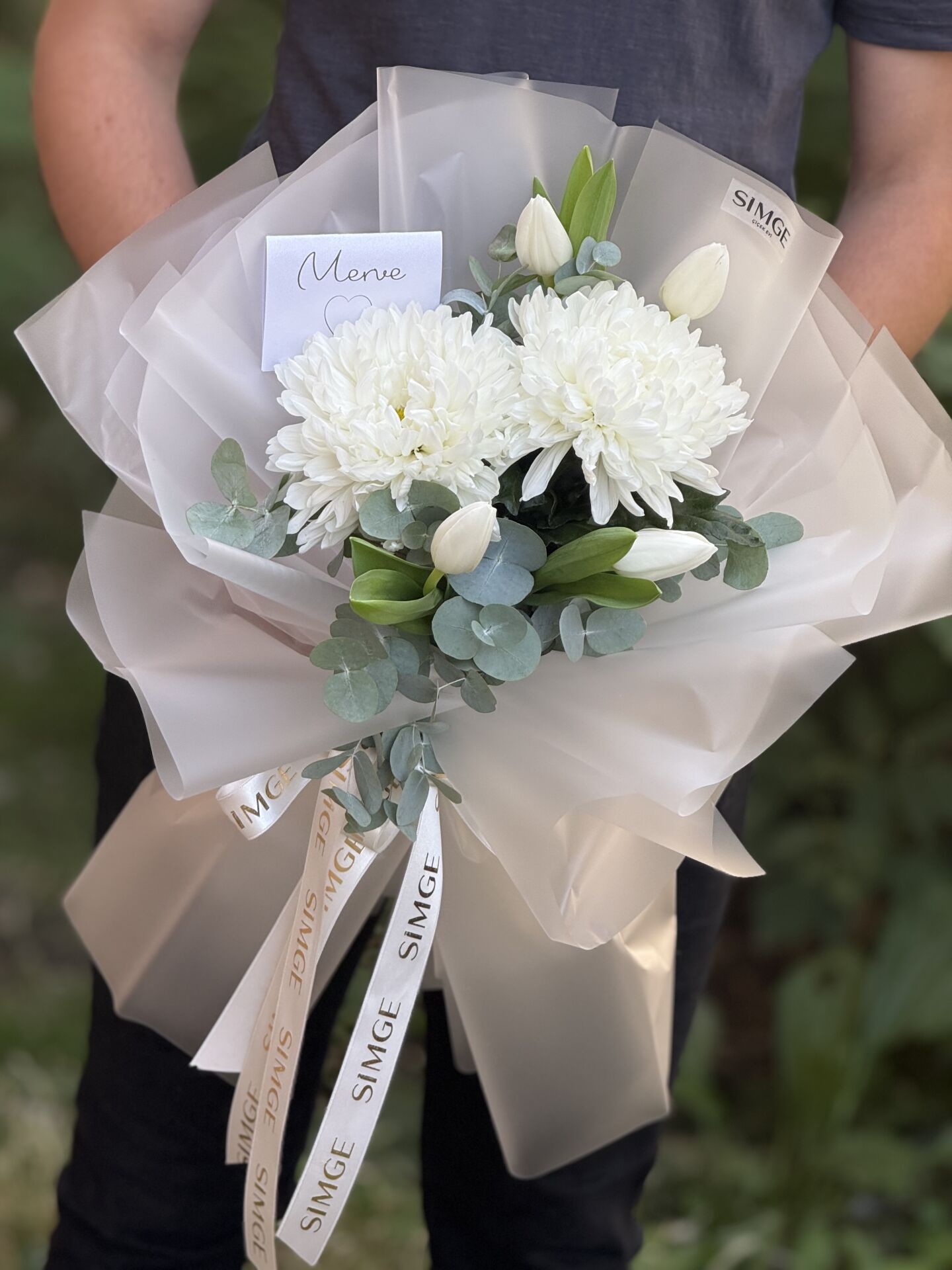 Lale ve Anastasia Buketi