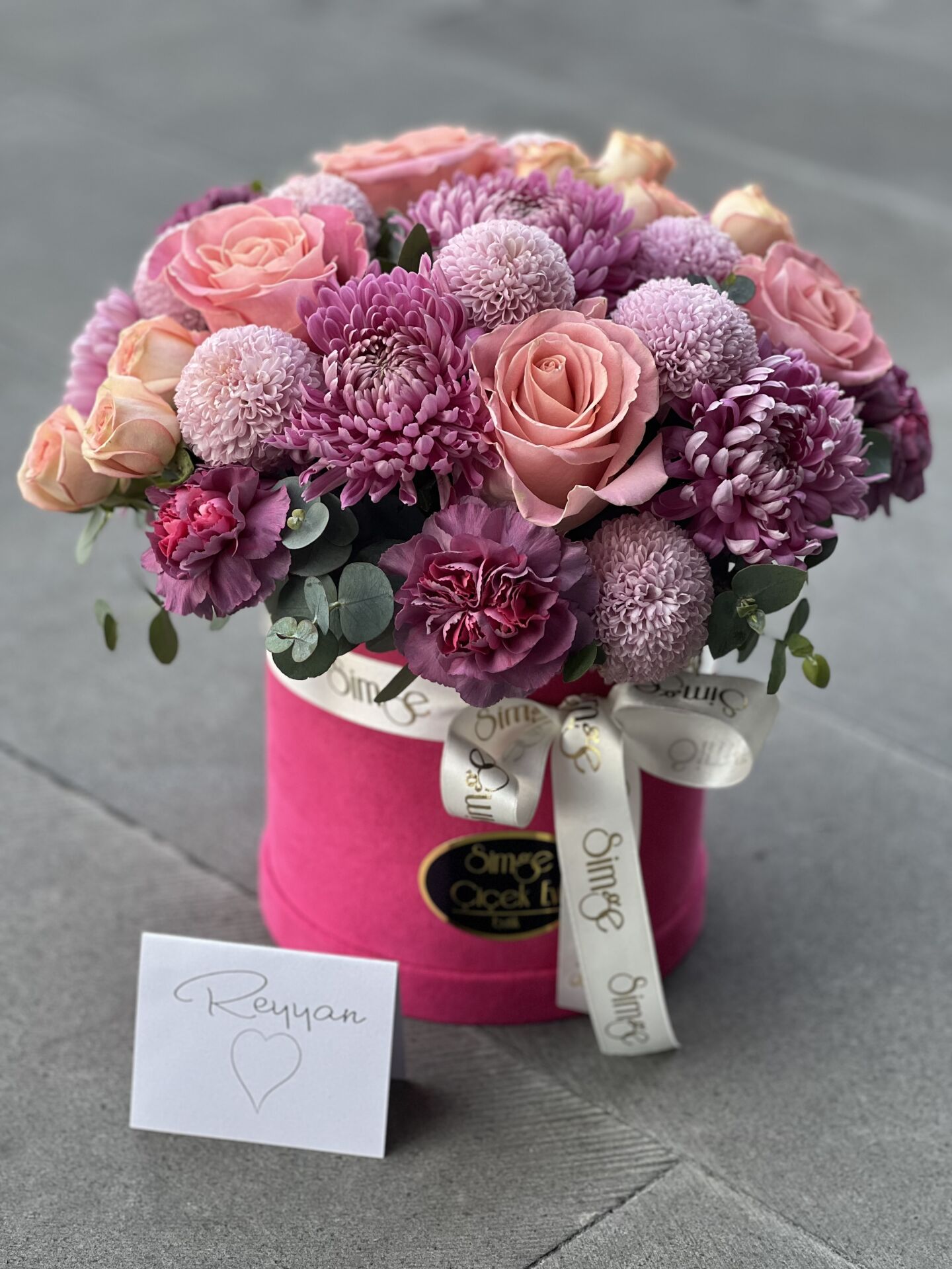 Pembe Fresh Kutu Aranjmanı