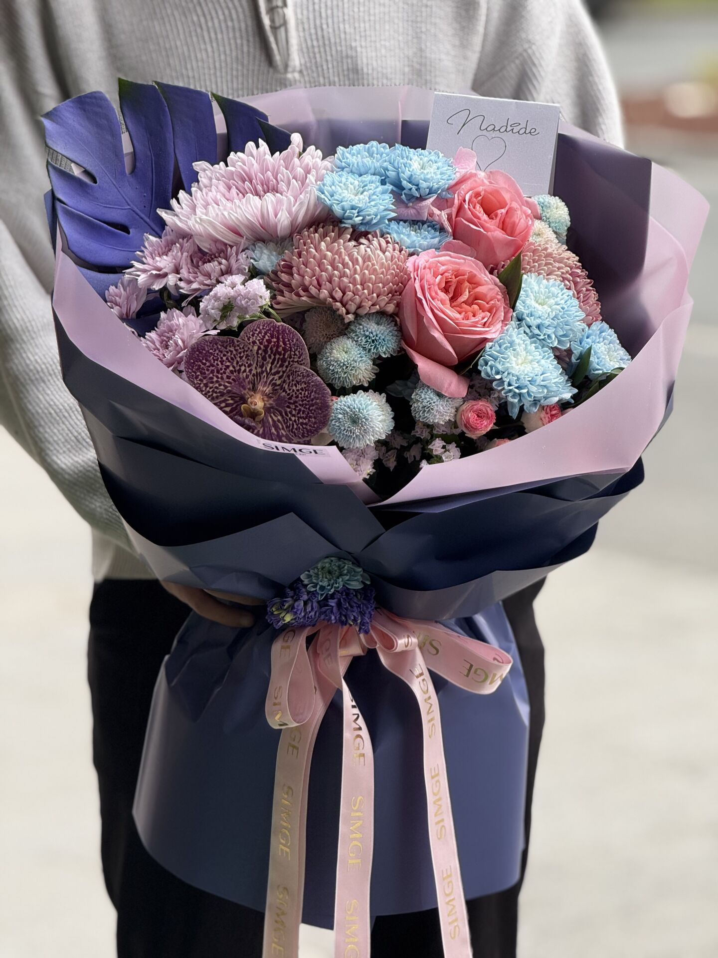 Luminatrix Nova Çiçek Buketi