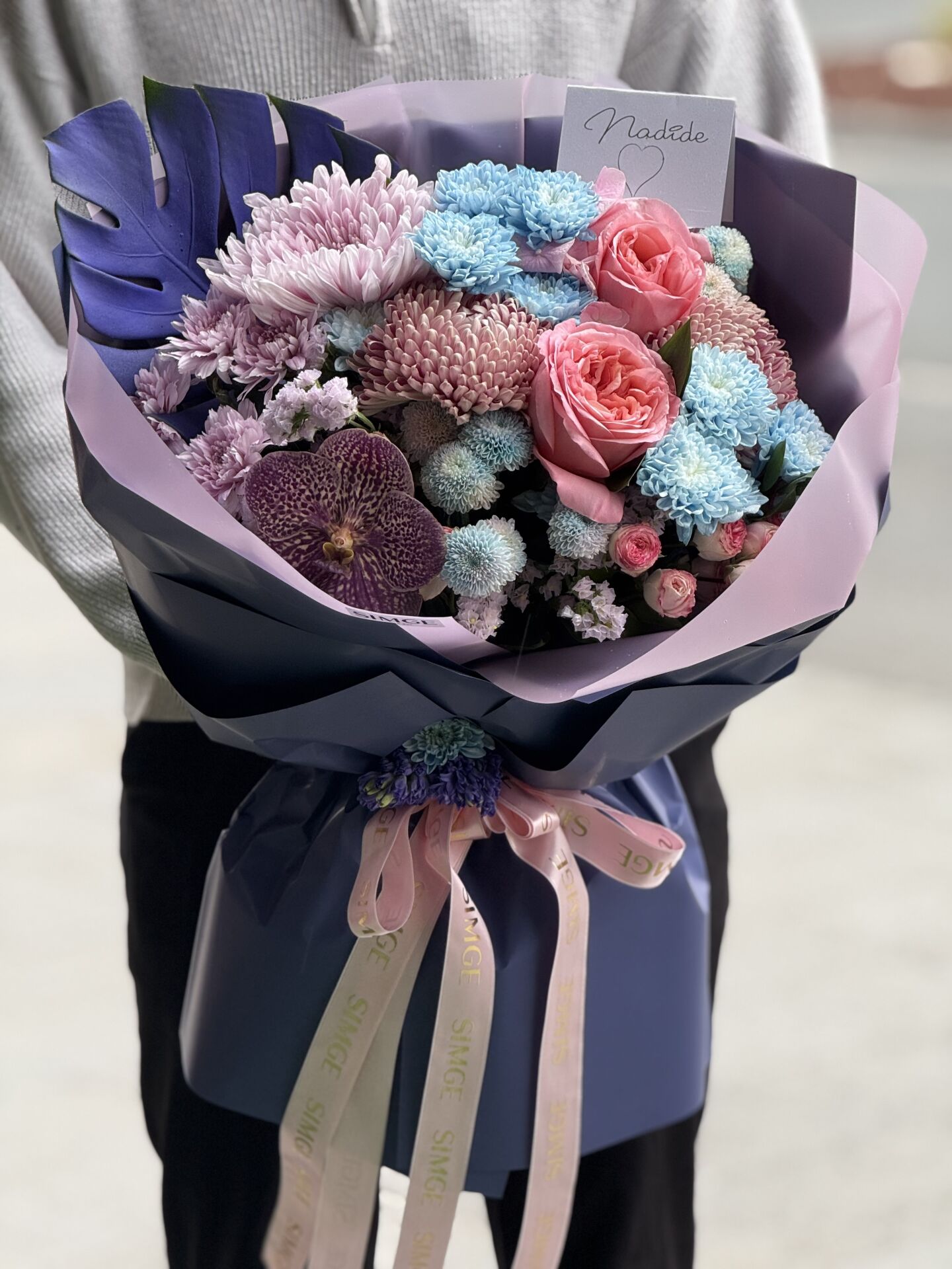 Luminatrix Nova Çiçek Buketi