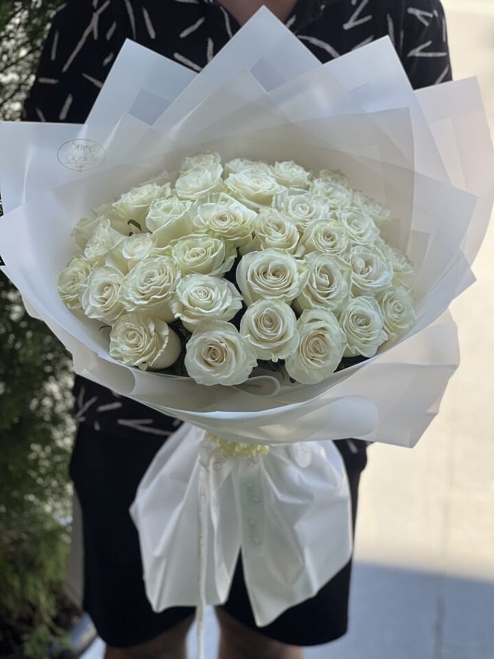 Beyaz gül buketi