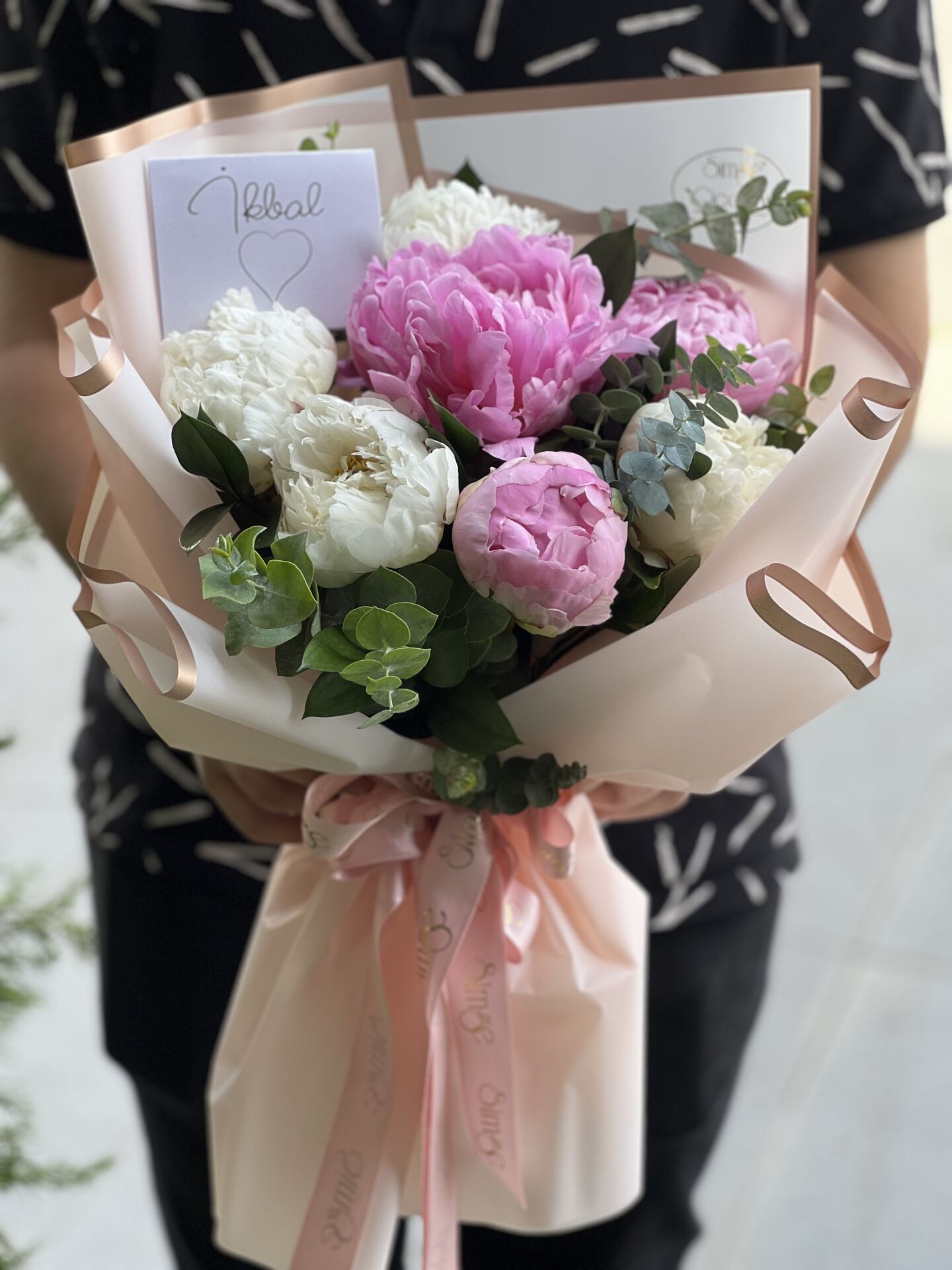 Pembe Beyaz Şakayık buketi
