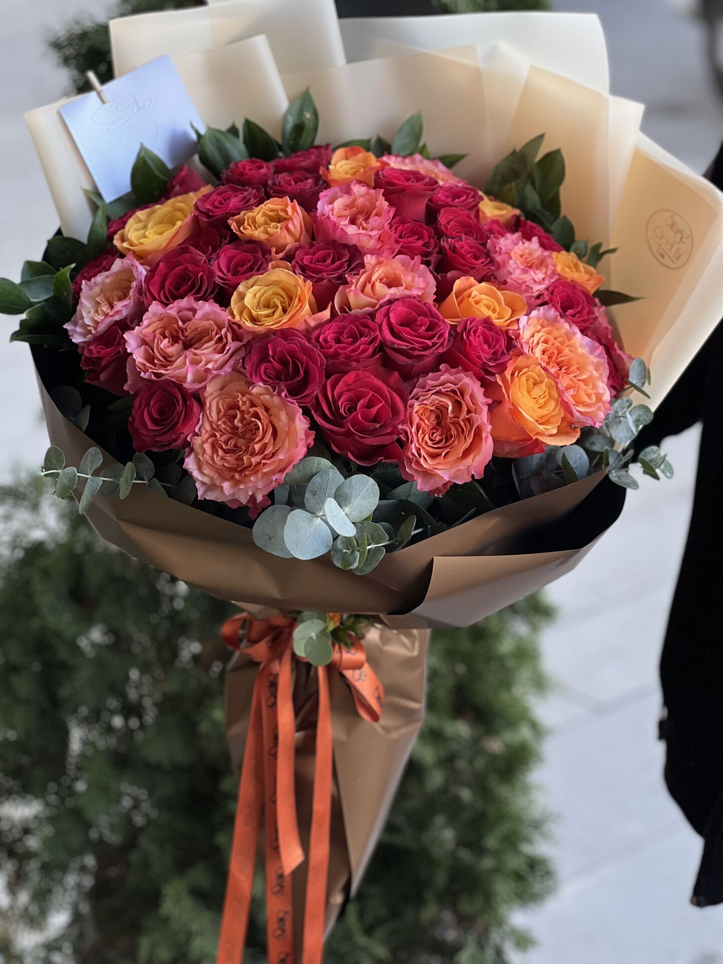 Rengarenk Güllerden Oluşan 41 Gül Buketi