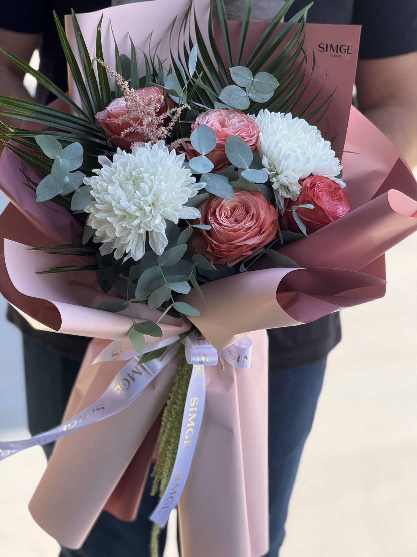 Kahala Gül ve Beyaz Anastasia Buketi