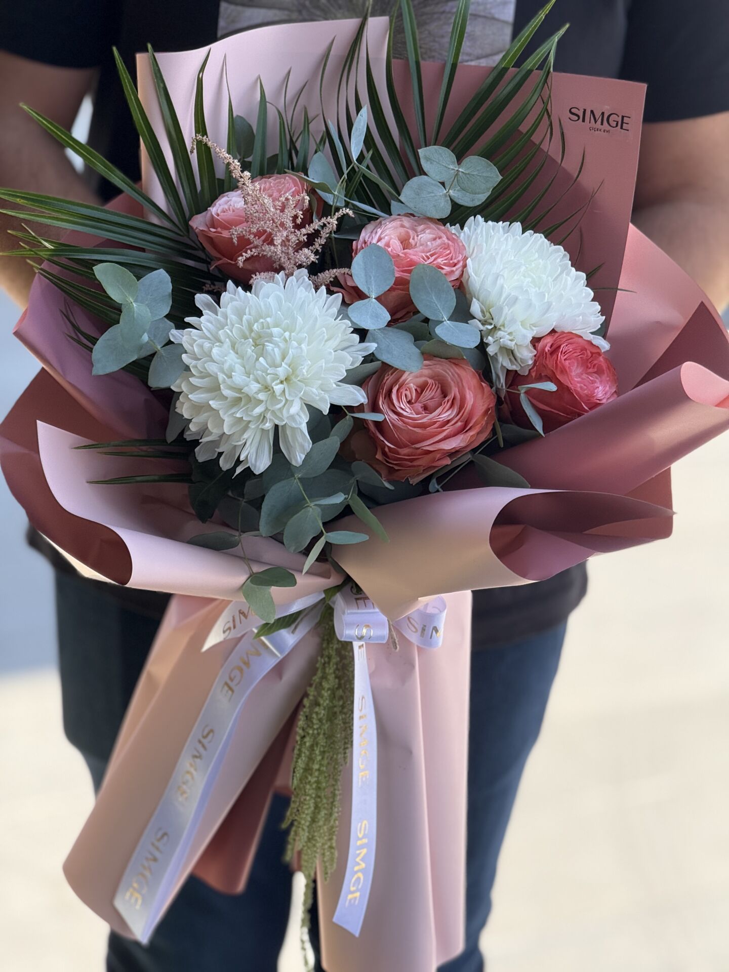 Kahala Gül ve Beyaz Anastasia Buketi