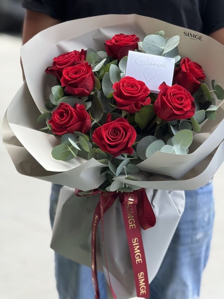 Velvet Royale Kırmızı Gül Buket