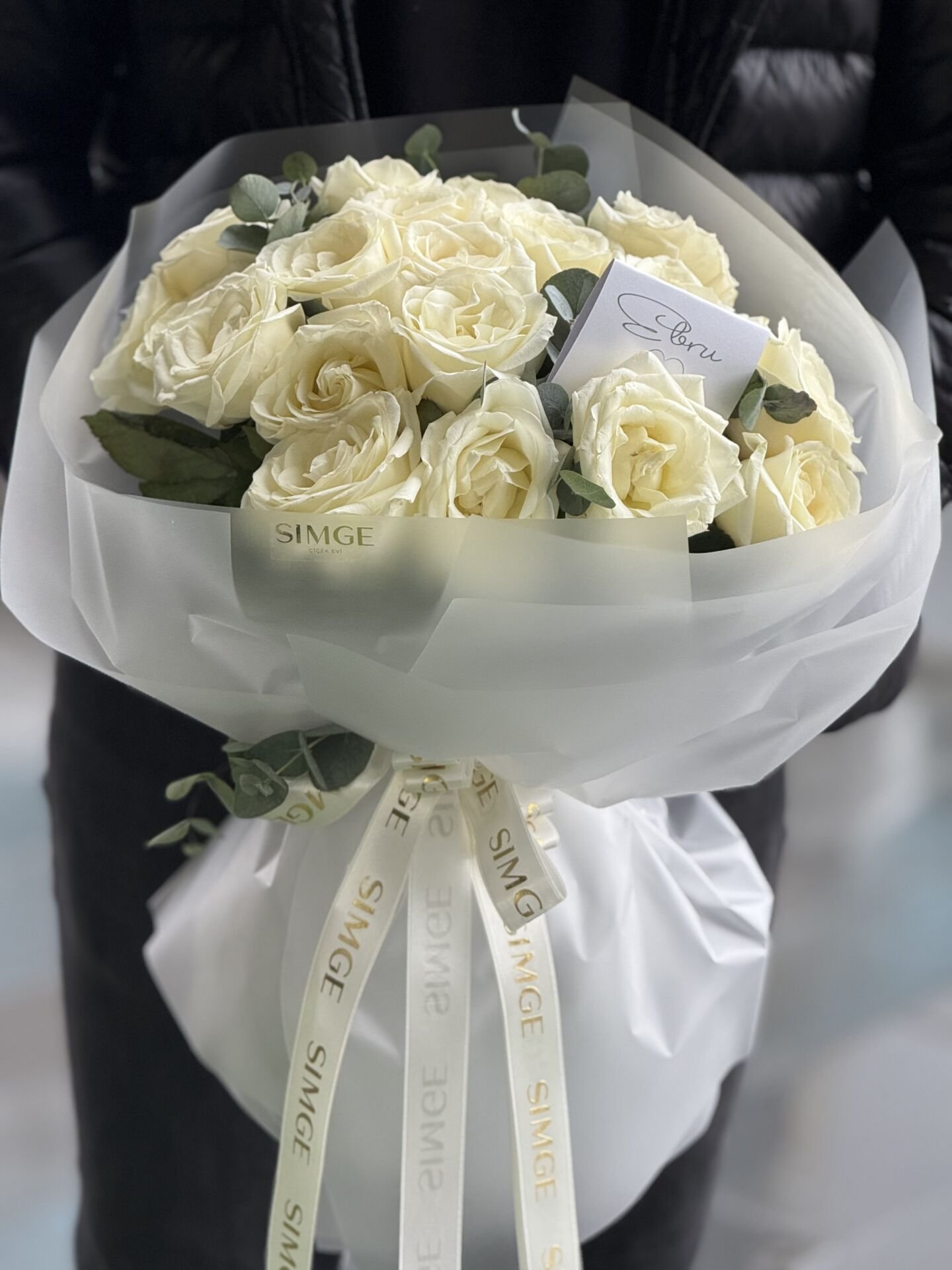 Aura Beyaz Rüya Gül Buketi