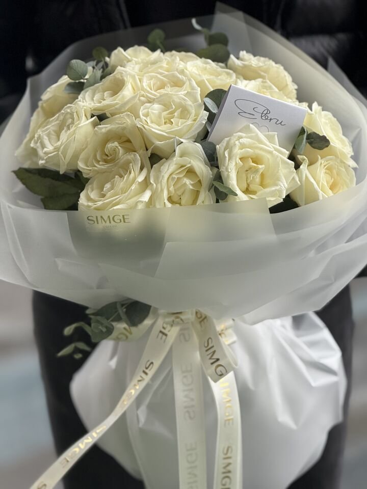 Beyaz Rüya Gül Buketi