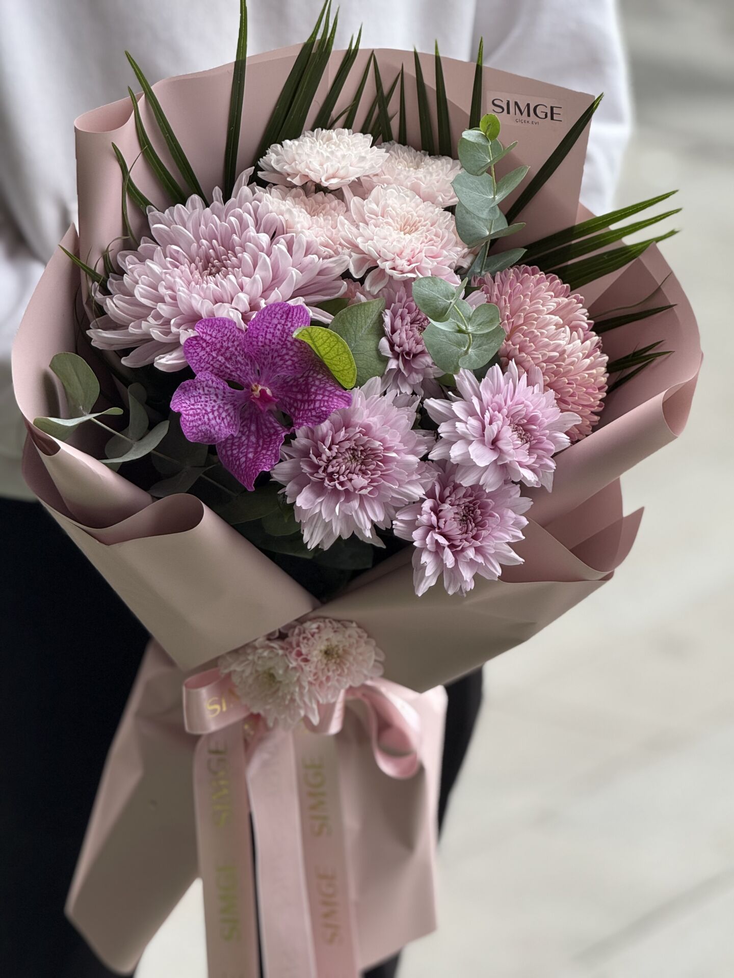 Golden Leaf Çiçek buketi