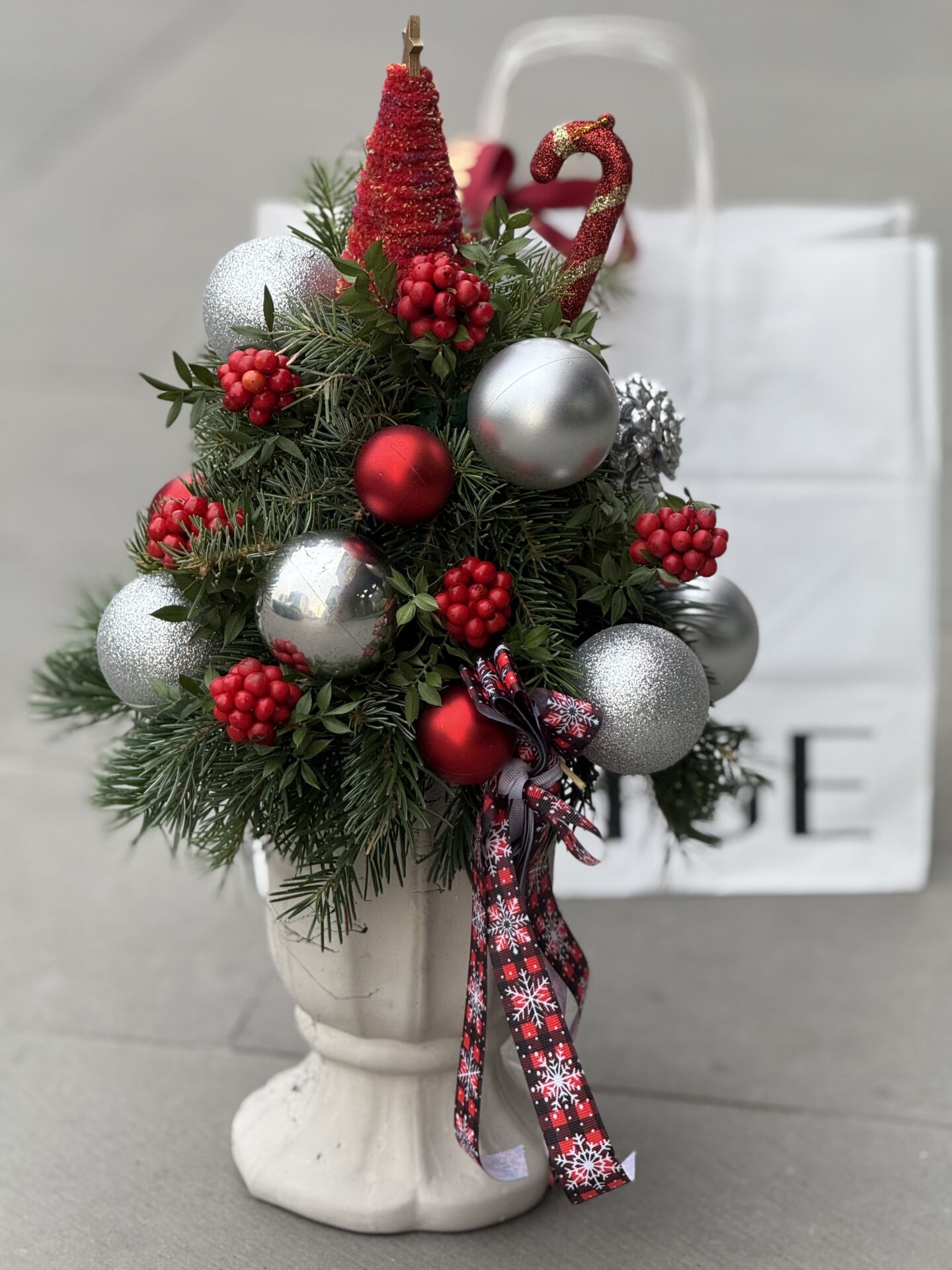 Vazoda Yeni Yıl Ağacı