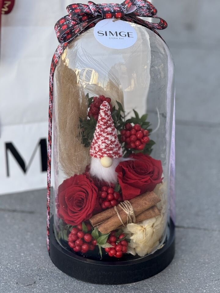 Cam Vazolu Yeni Yıl Solmayan Gül Aranjmanı