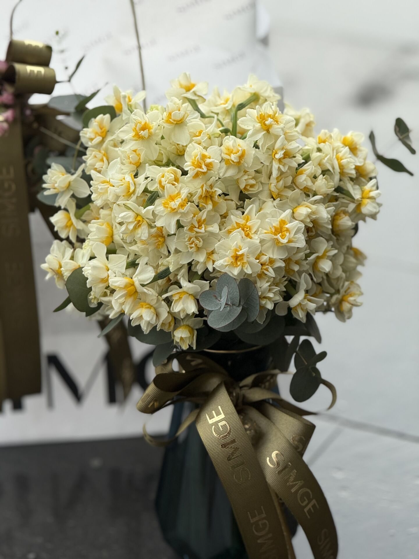 Cam Vazoda Hoş Kokulu Nergis