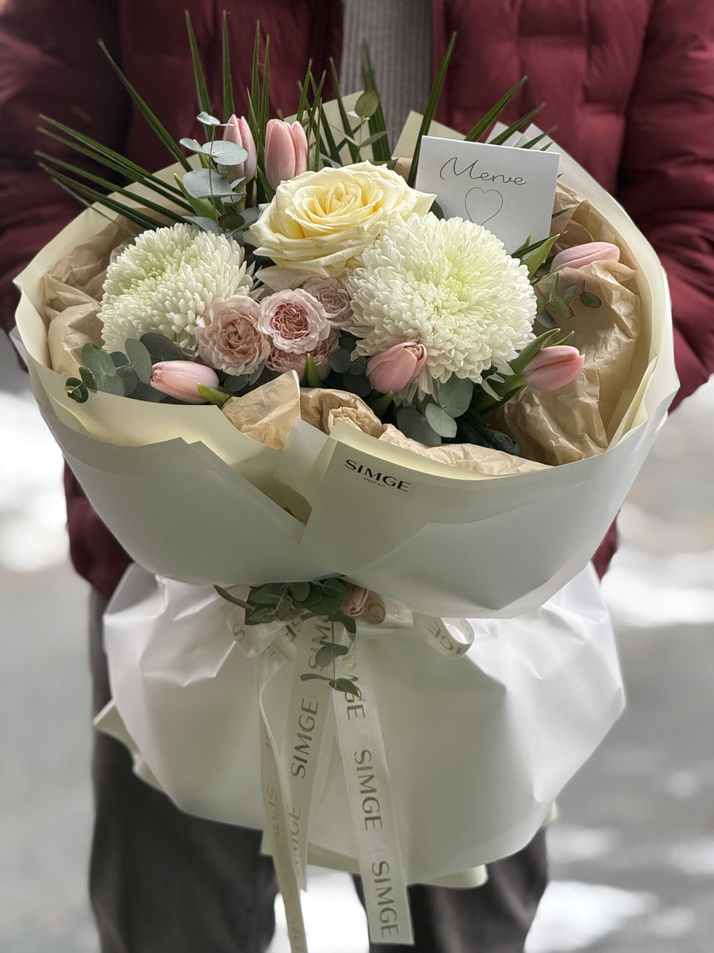 Silvia Lale Ve Anastasia Buketi