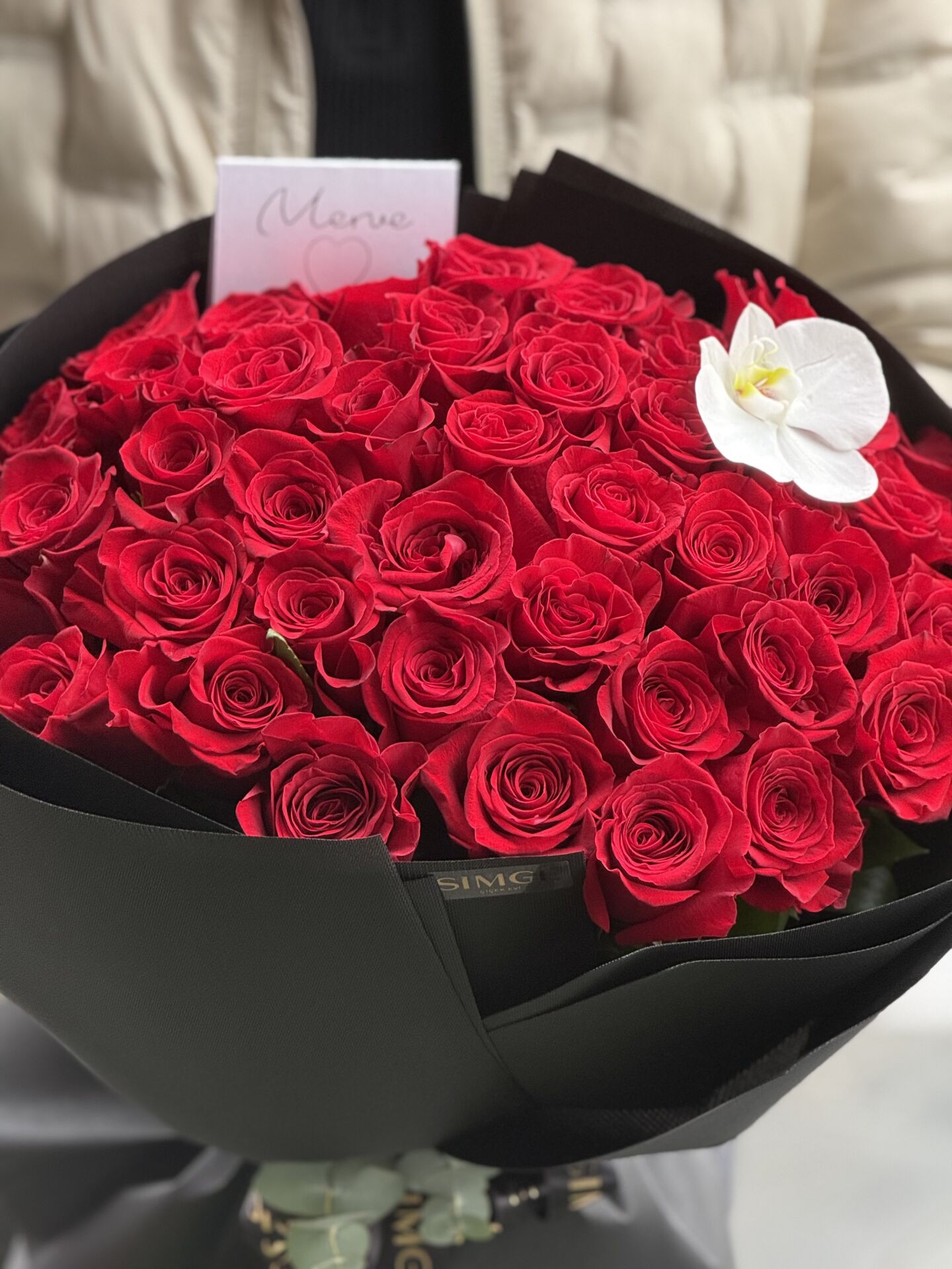 Aura Red Roses Kırmızı Gül Buketi