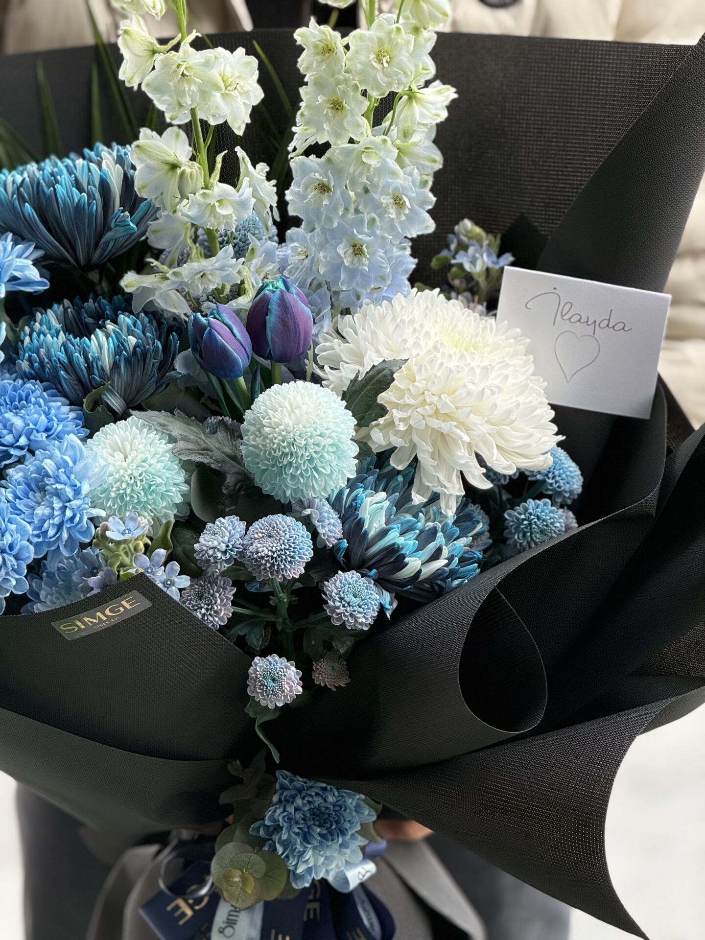 Aura Mavinin Zerafeti Çiçek Buketi