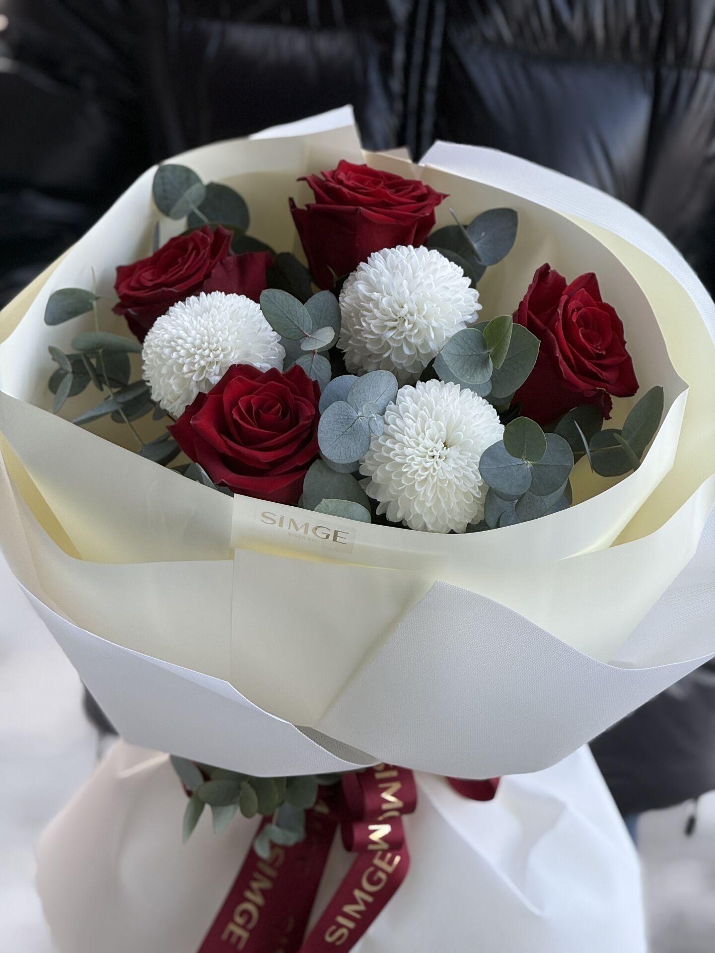 Fleur Beyaz Anastasia Ve Kırmızı Gül Buketi