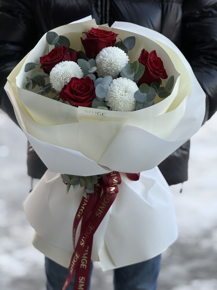 Fleur Beyaz Anastasia Ve Kırmızı Gül Buketi