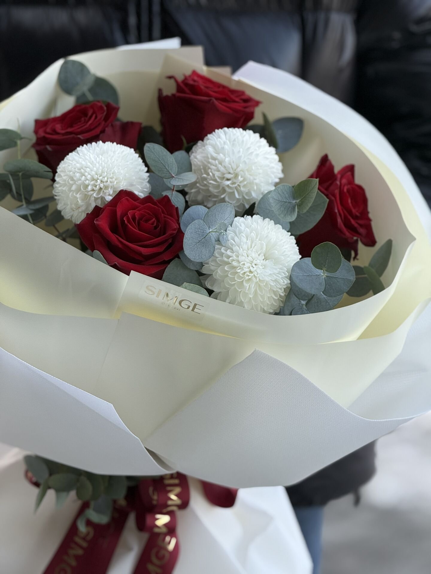 Fleur Beyaz Anastasia Ve Kırmızı Gül Buketi