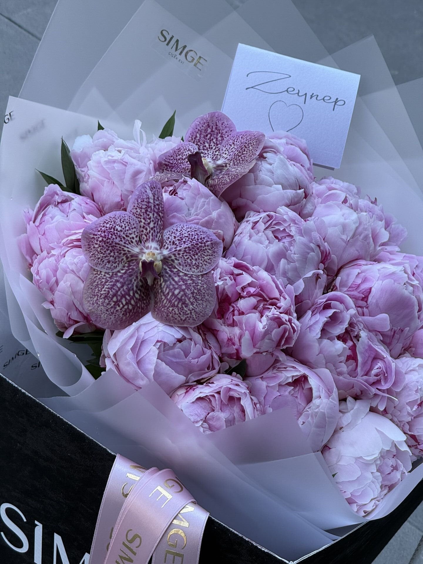 Aura Pembe Şakayık Buketi