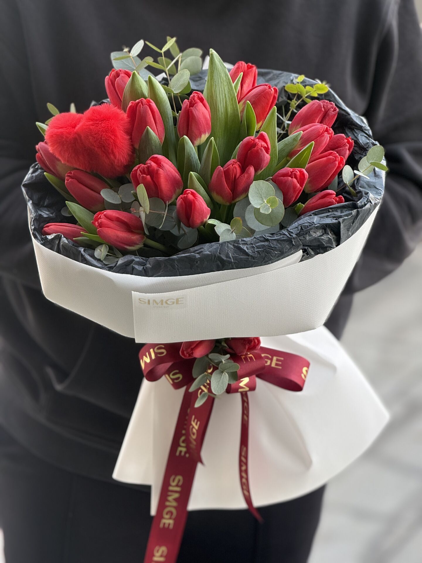 Aura Kırmızı Lale Aşk Buketi