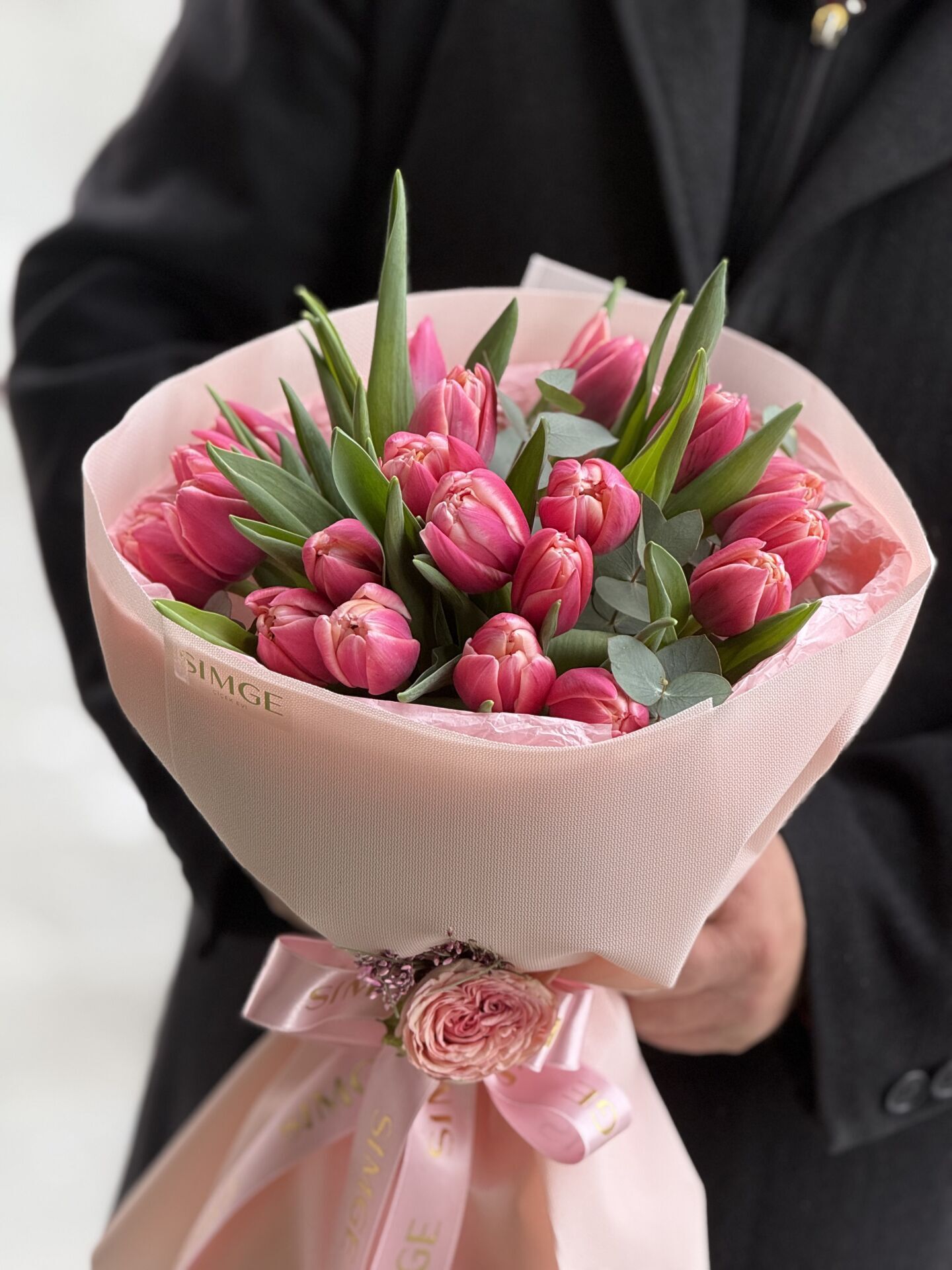 Silvia Pembe Lale Buketi