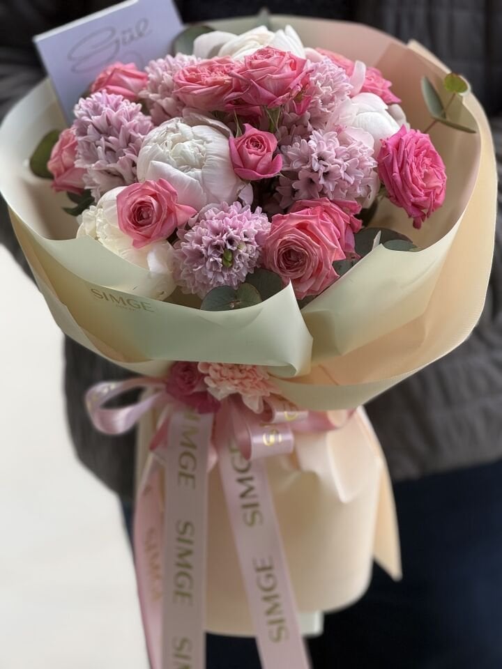 Aura Sümbül ve Şakayık Çiçek Buketi