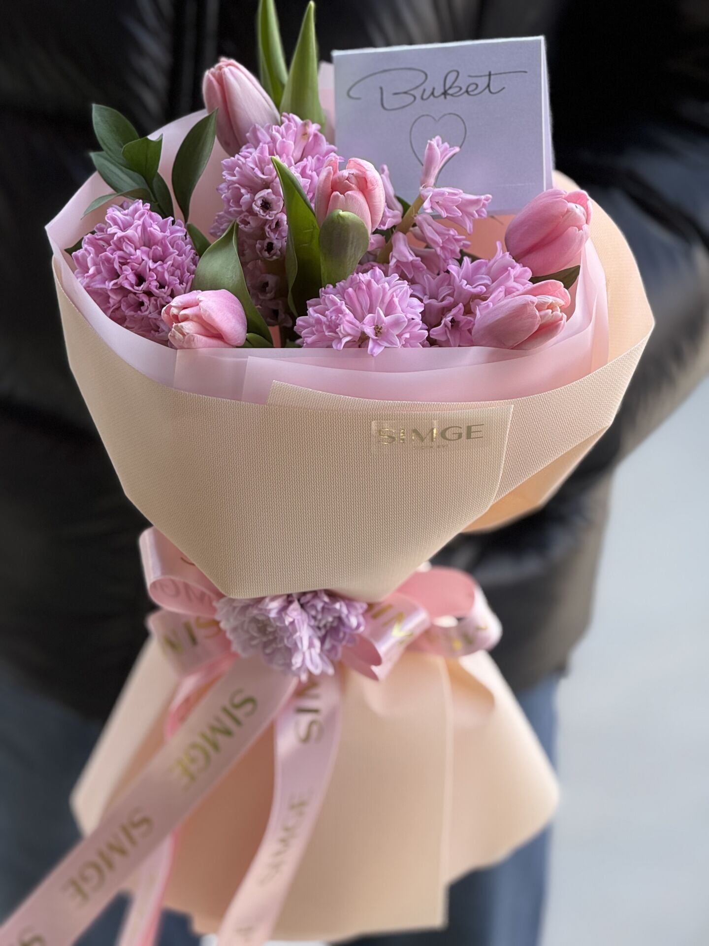 Fleur Mis Kokulu Pembe Sümbüller Ve Lale