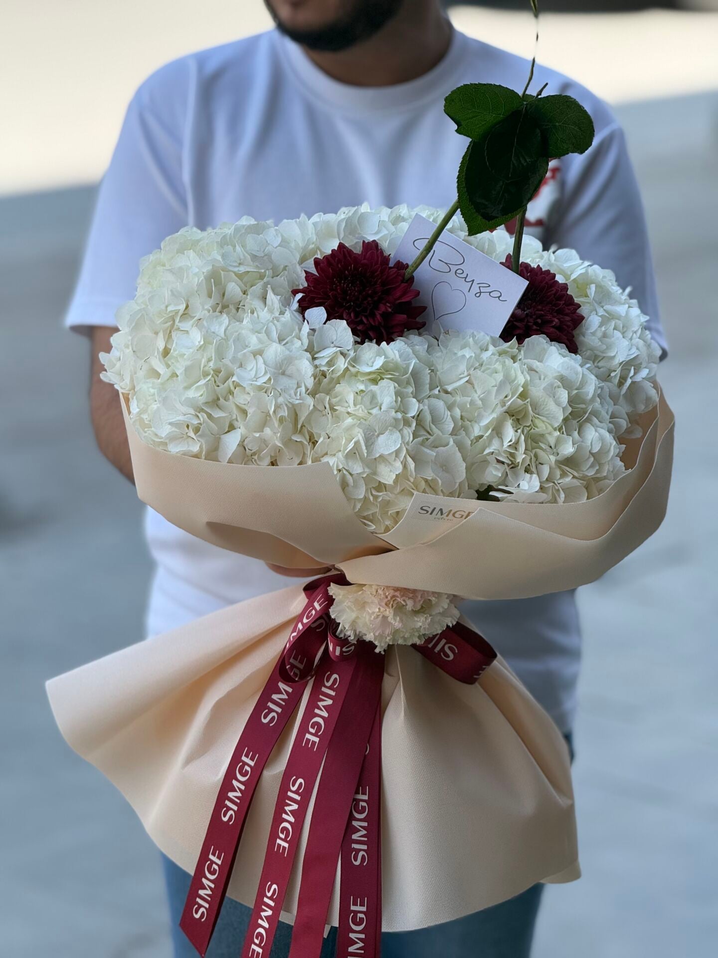 Aura Cherry Snow Ortanca Buketi