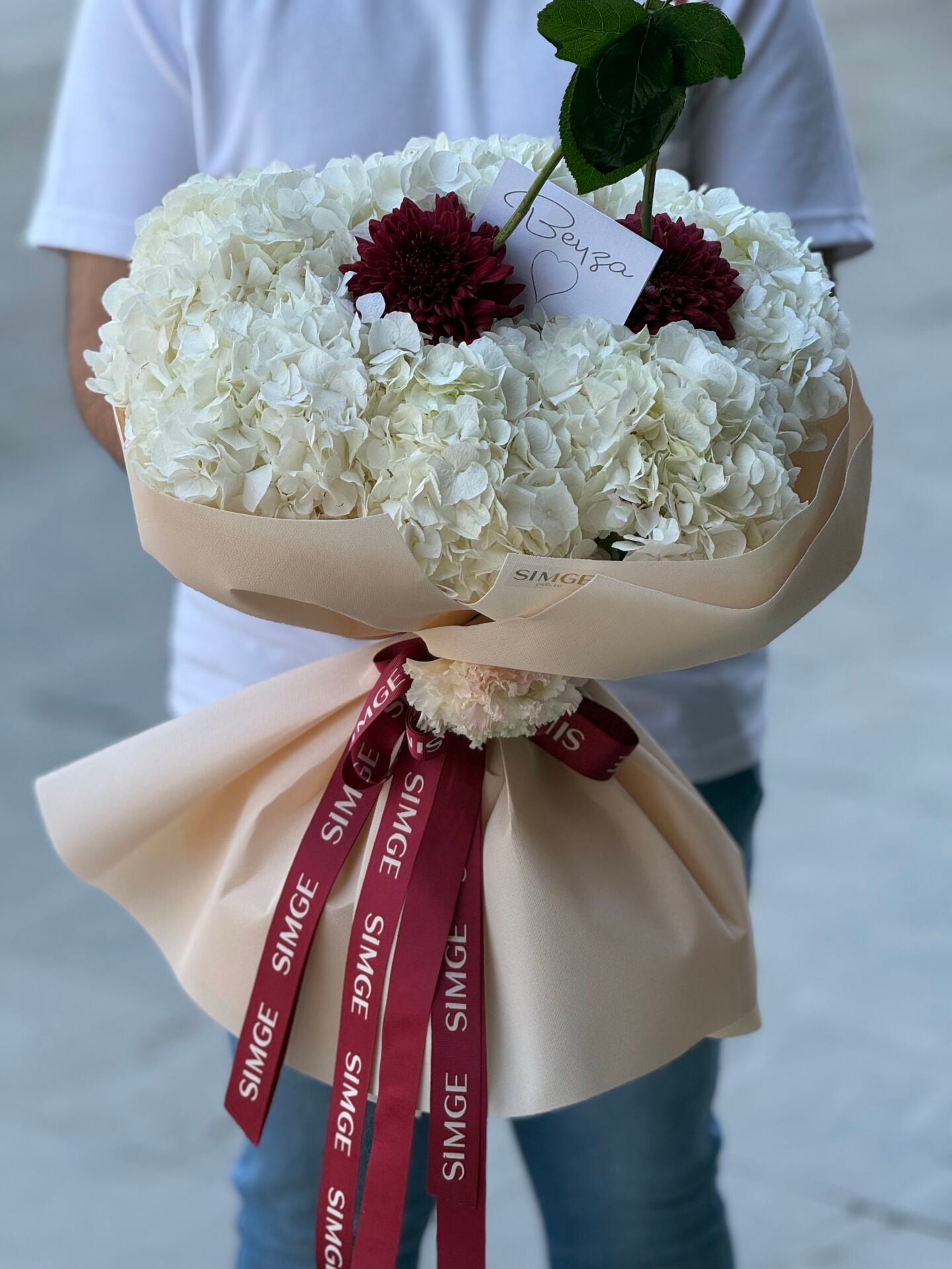 Aura Cherry Snow Ortanca Buketi